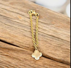 آویز ساعت استیل طرح ونکلیف طلایی